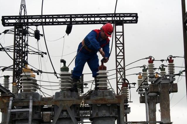Подробнее о статье 4 августа нестабильное напряжение в энергосистеме Луганска привело к сбоям подачи воды потребителям
