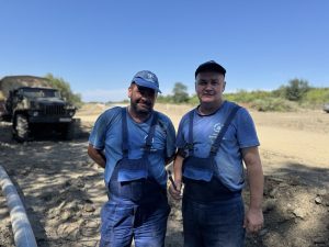 Подробнее о статье 👷🏻‍♂️💧В ГУП ЛНР «Лугансквода» трудятся Кусоротов Олег Николаевич и Ветров Геннадий Викторович — монтажники наружных трубопроводов, со стажем 25 и 16 лет в профессии. За плечами — сотни объектов, километры труб, тысячи решений, принятых прямо на месте.