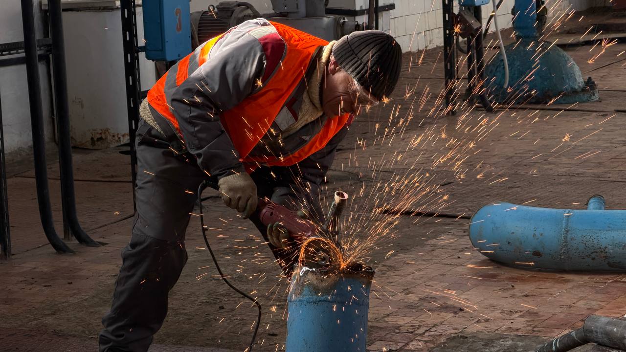 Подробнее о статье Специалисты «Луганскводы» за март устранили более 1300 порывов!
