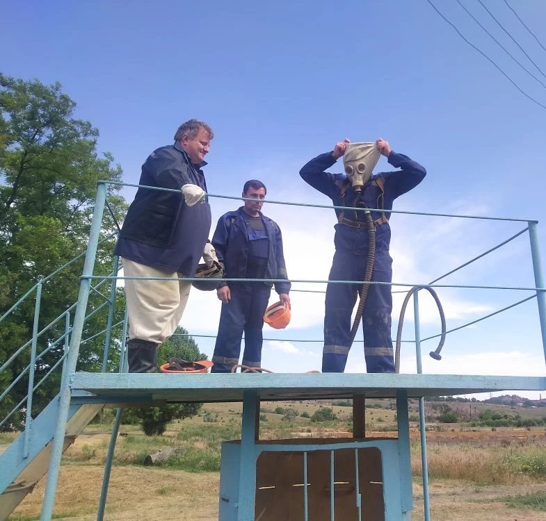 Вы сейчас просматриваете В ГУП ЛНР «Лугансквода» продолжается работа по повышению культуры безопасности труда.